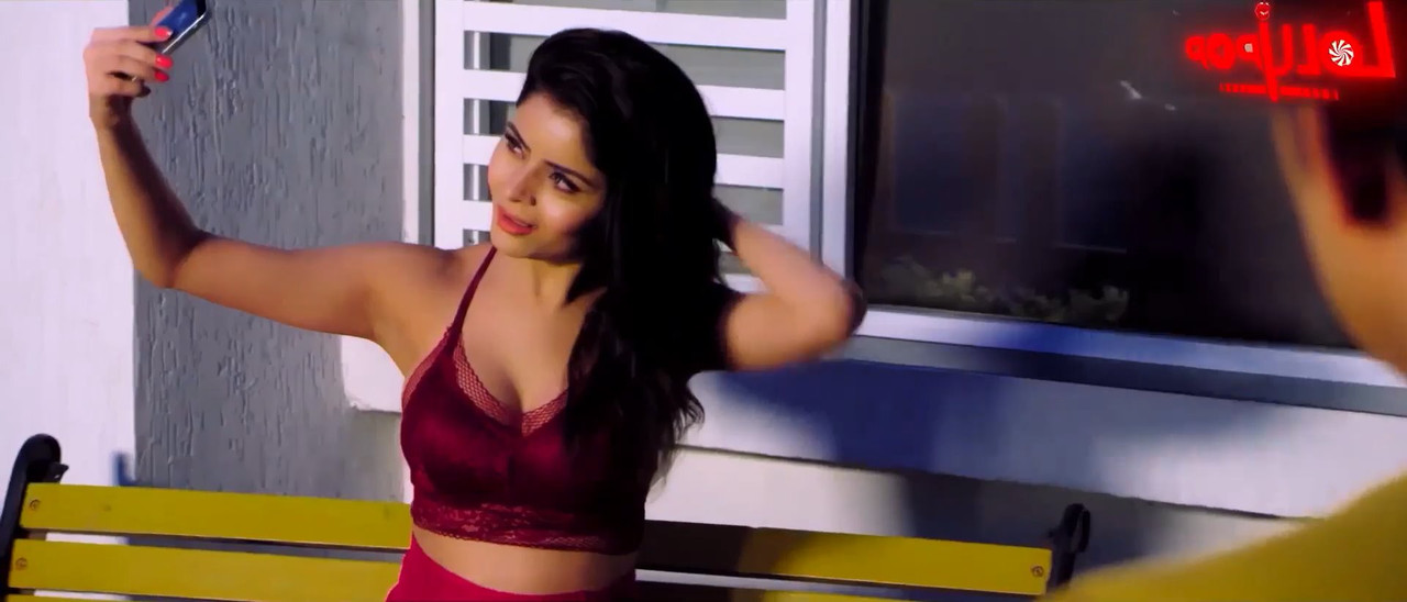 Chutiya.Bestu.2021.1080p.mkv_snapshot_04.54_[2021.07.26_15.24.13]