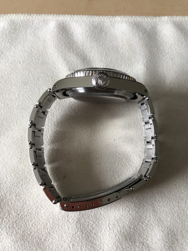 7B9B3B5D-AD00-4269-8F0D-11F334C9A210