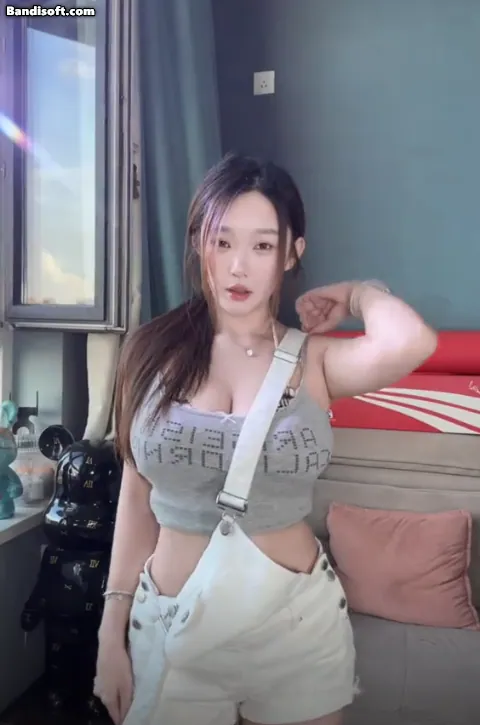 Honeycam-2025-08-19-16-50-58.webp