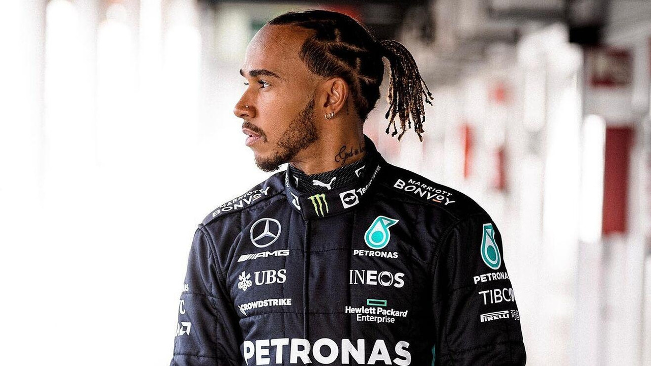 Lewis Hamilton lanza dura advertencia para Mercedes