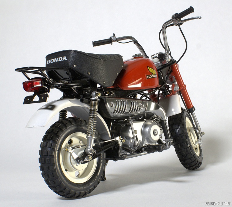 Tamiya Honda monkey 1 6 Ready For Inspection Vehicles