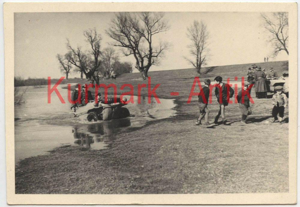 Foto Wehrmacht Russland Front 1944 Winter combat Kübel VW 166 Sc