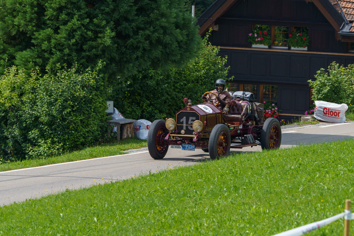 postimages__UHP0724_20250824