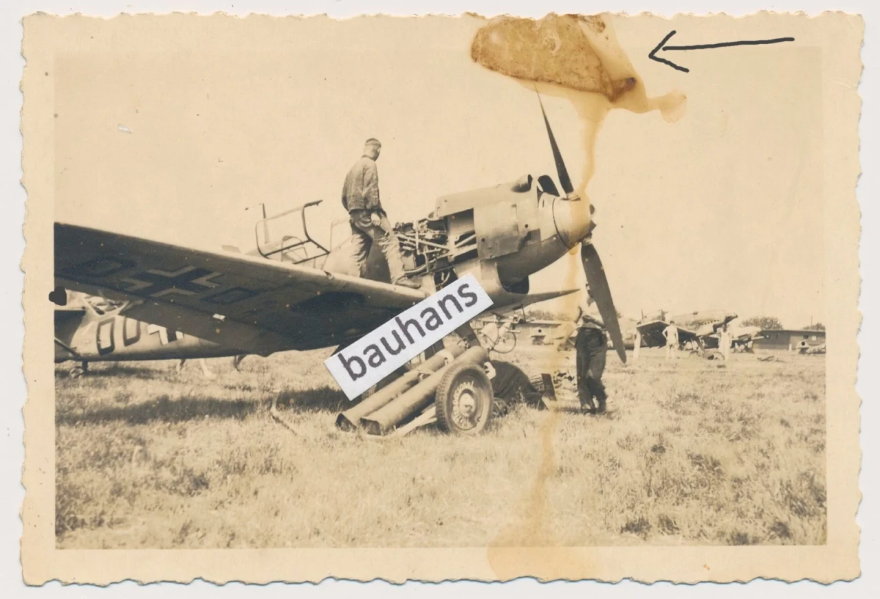 Foto Luftwaffe Flugzeug Messerschmitt Bf 109 Reparatur 2 WK (3877n)