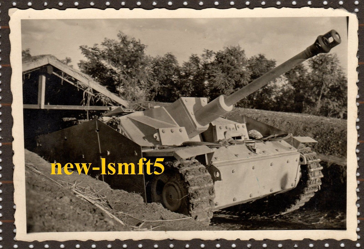 Foto StuG Abt. 243 Sturmgeschütz Panzer tank Sei