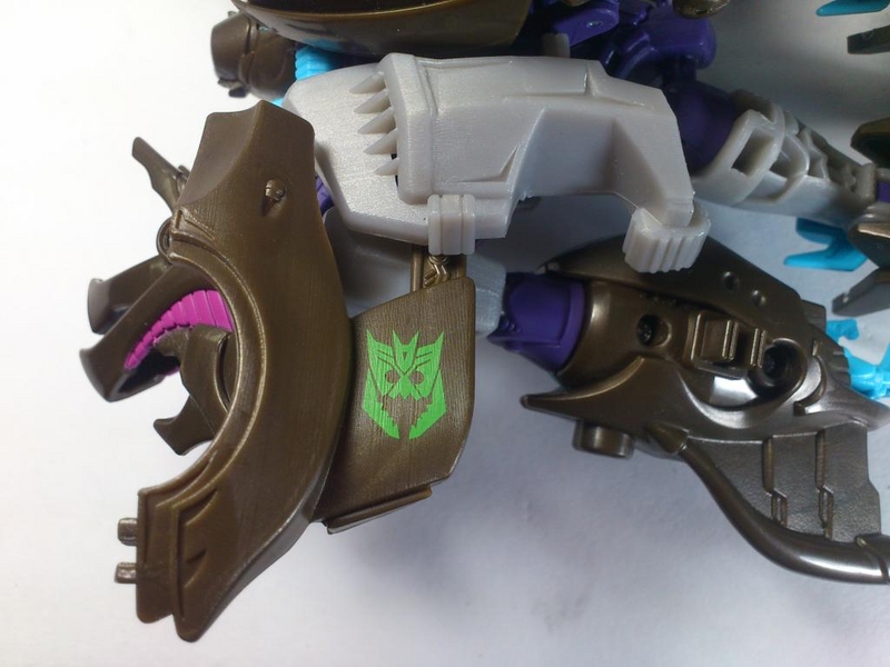 Transformers Prime Beast Hunters Megatron In-Han