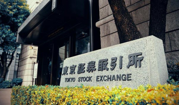 https://i.postimg.cc/6p9cdnsW/tokyo-stock-exchange-japan.jpg