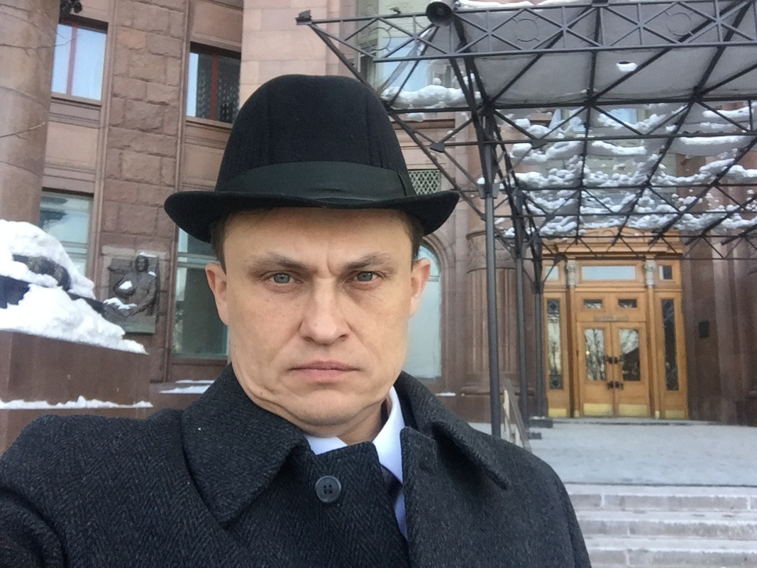 C0F5E735-328F-4D1A-BA40-294D0F09E02B