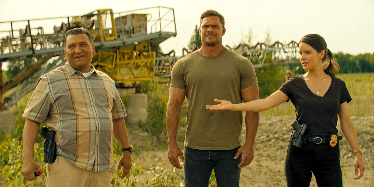 Take On Reacher Season 4's Sudden Recasting