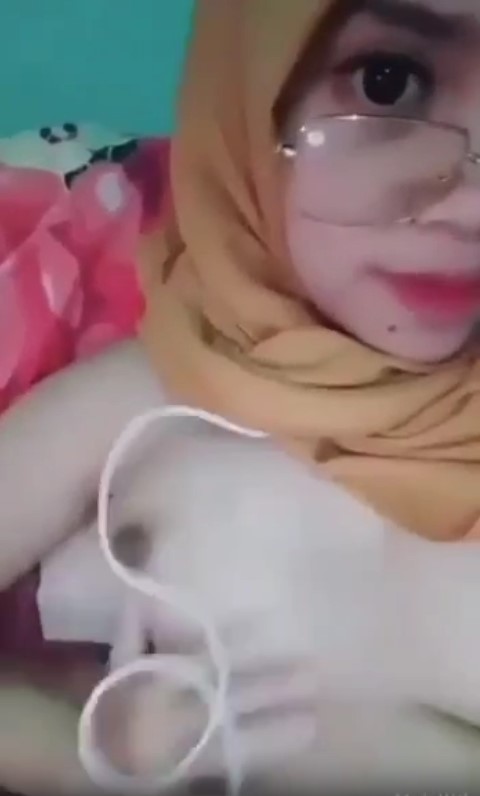 Ukhty Lagi Sange Banget