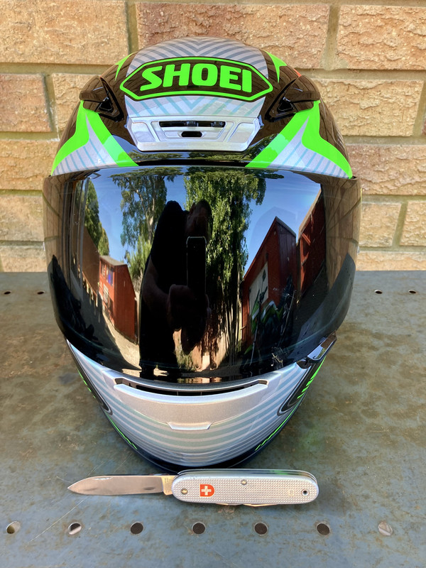 DEFD2B2A-B56E-40B4-BF59-9399B2DC8A81