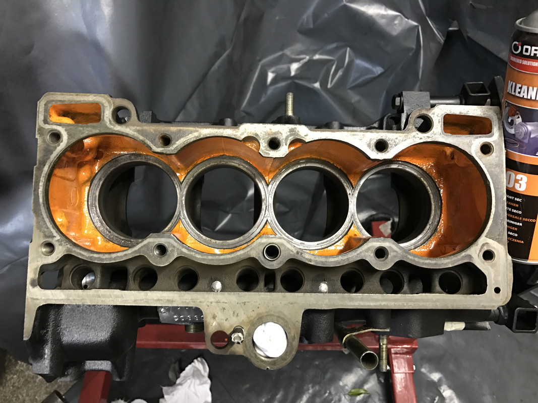 Restauration 4L (1203)