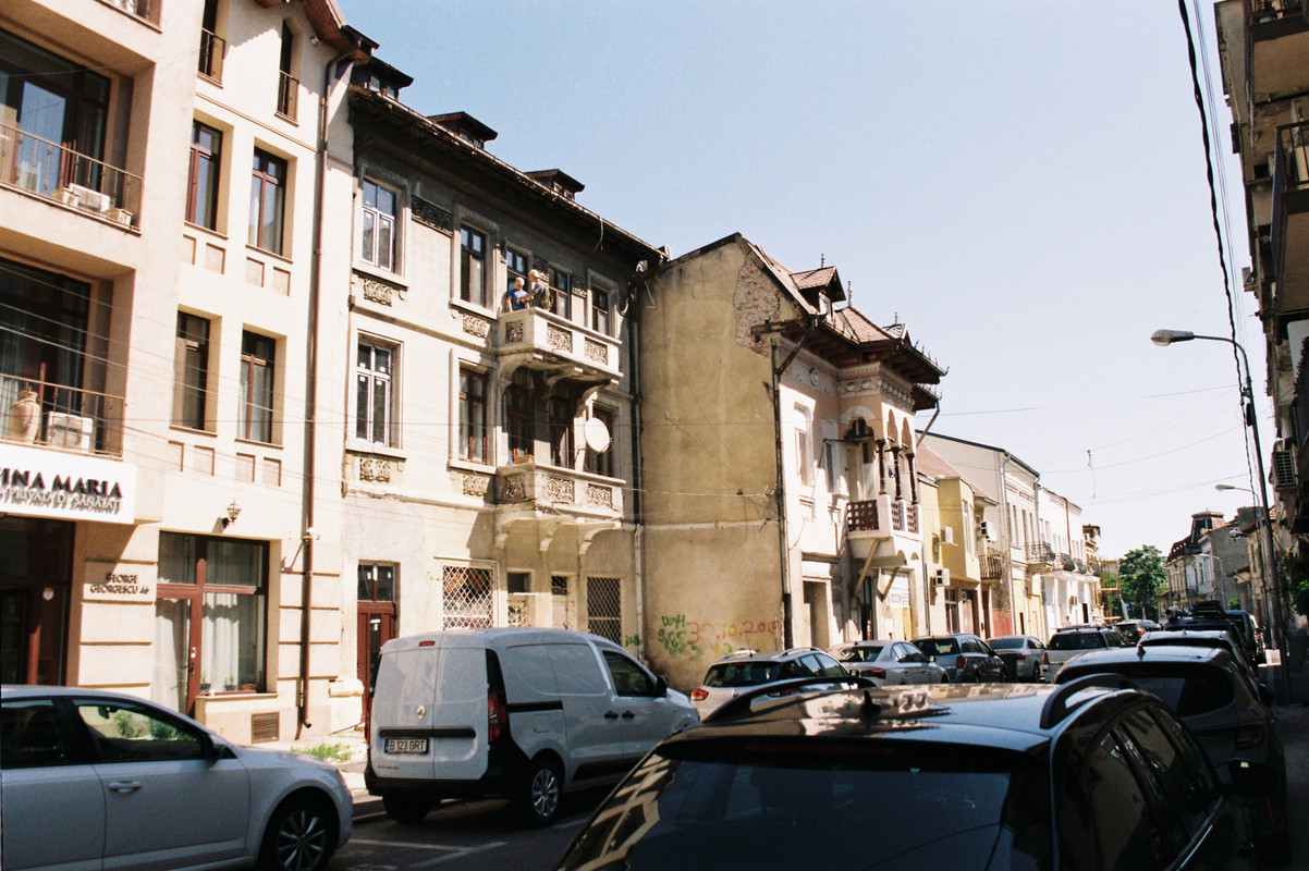 R1-09501-0013.jpg