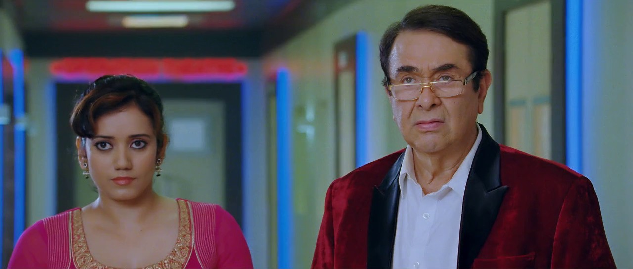 Super-Nani-2014-Hindi-Web-Rip-1080p-x264-AVC-AC3-2ch-ESub-mkv-0006