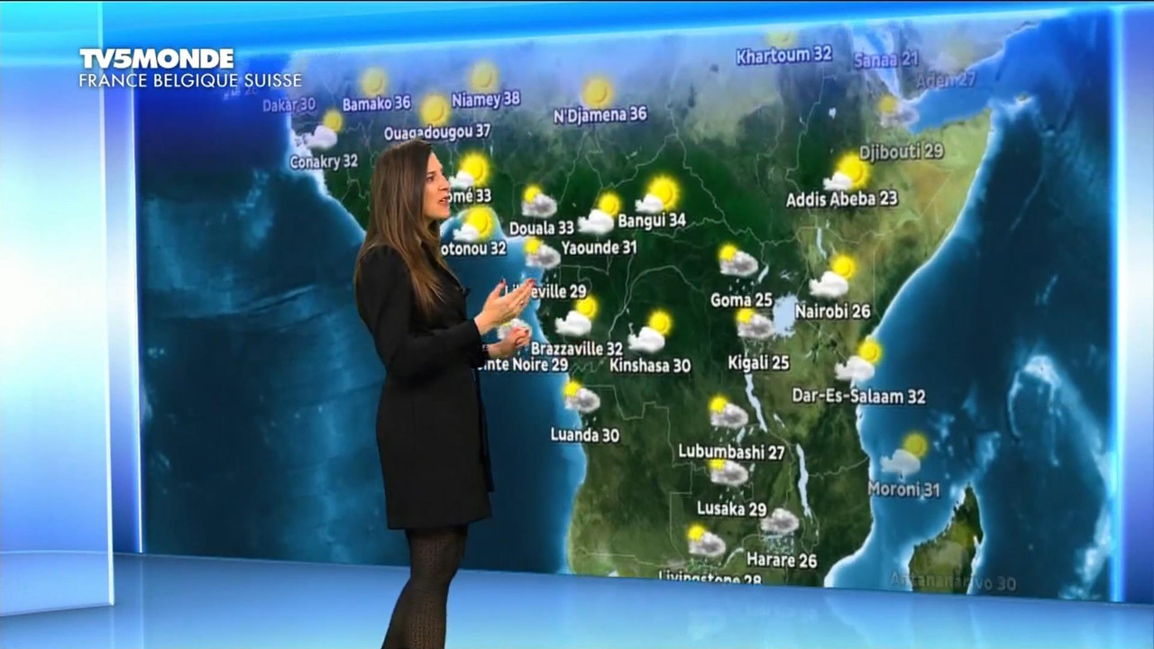 Daniela Prepeliuc 291120.mp4_snapshot_01.23_[2020.11.29_18.53.58]