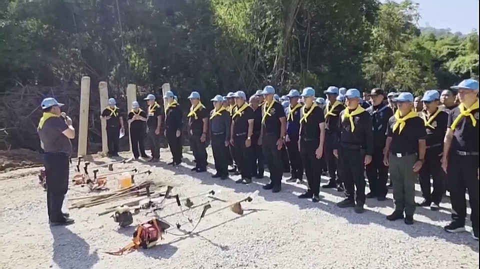 vlcsnap-2025-10-28-21h02m13s203