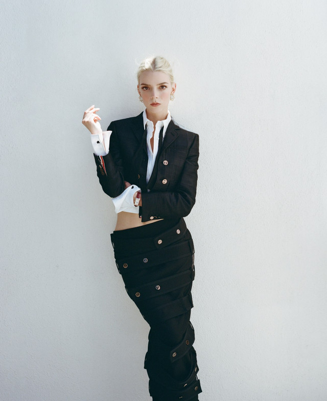anya-taylor-joy-weekend-2024-MZ-005-664ec6.jpg