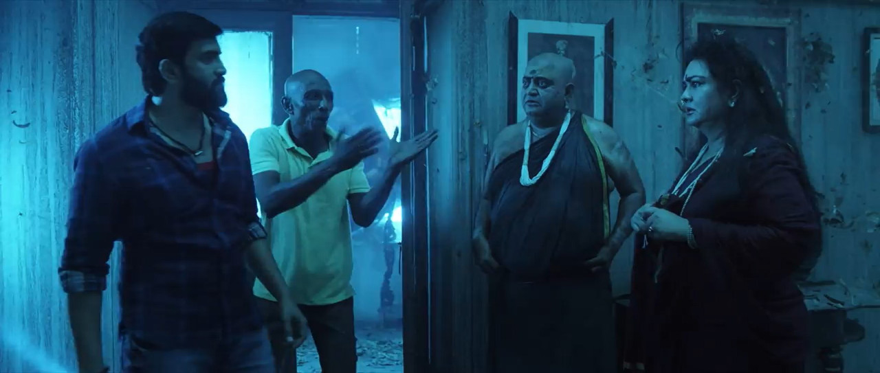 Dhilluku Dhuddu 2 2019 WebRip [Tamil] 480p 720p ESub Screenshot