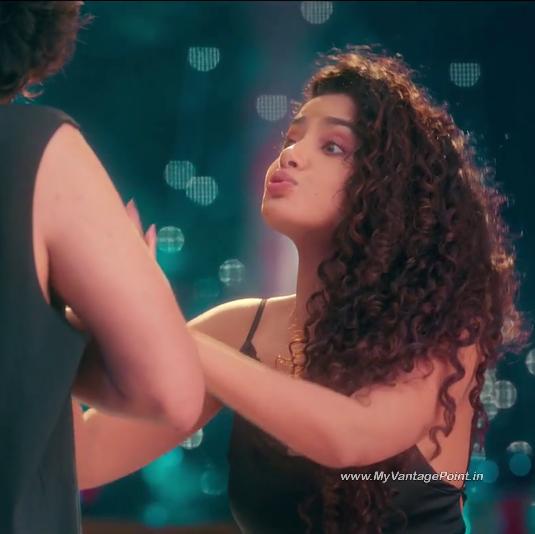 104-Anupama-Parameswaran-as-Lilly-Joseph-in-the-movie-Tillu-Square-2024