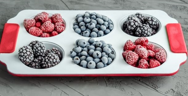 rabbits eat blueberries