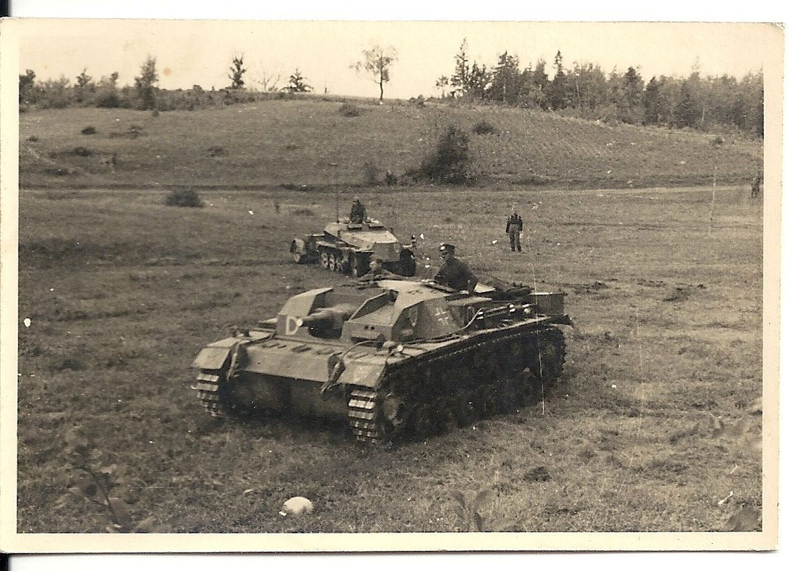 Orig.Foto Sturmgeschütz StuG III und Halbkette S