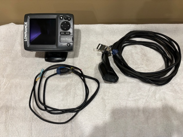 Lowrance Elite 5 with xducer
