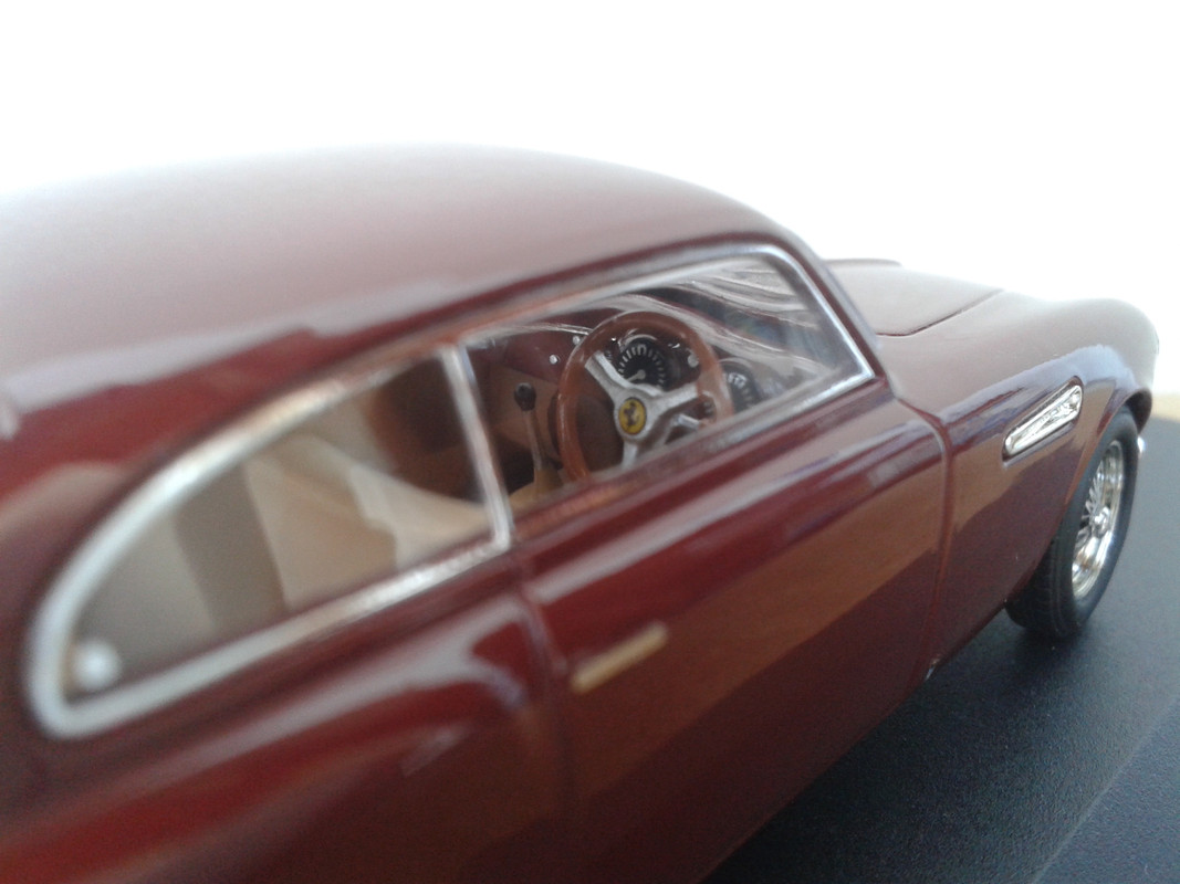 1951 Ferrari 212 Inter Vignale Berlinetta (Hot Wheels Elite) (9)