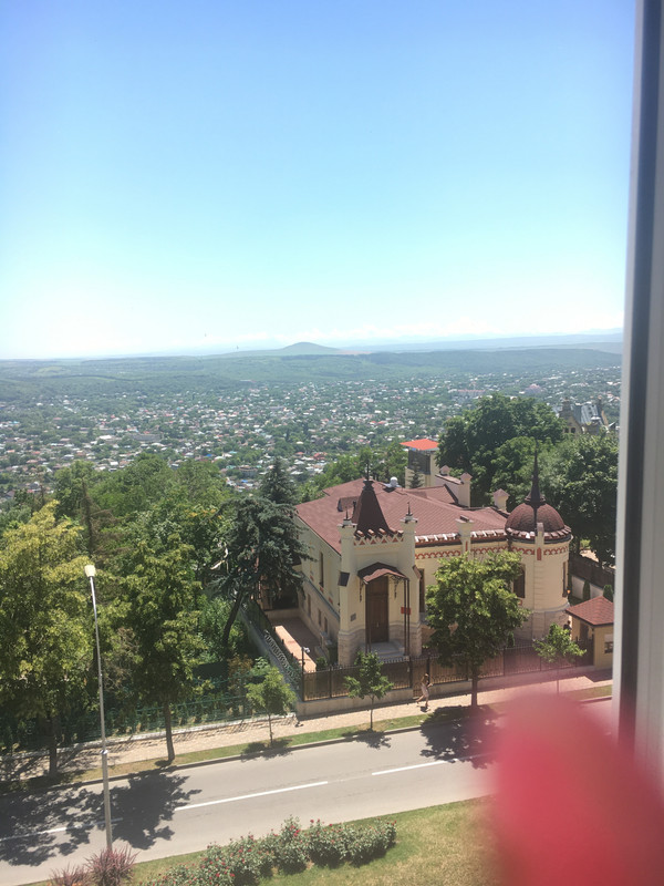 AC065E22-2882-430B-BADA-A5E17AE89C36