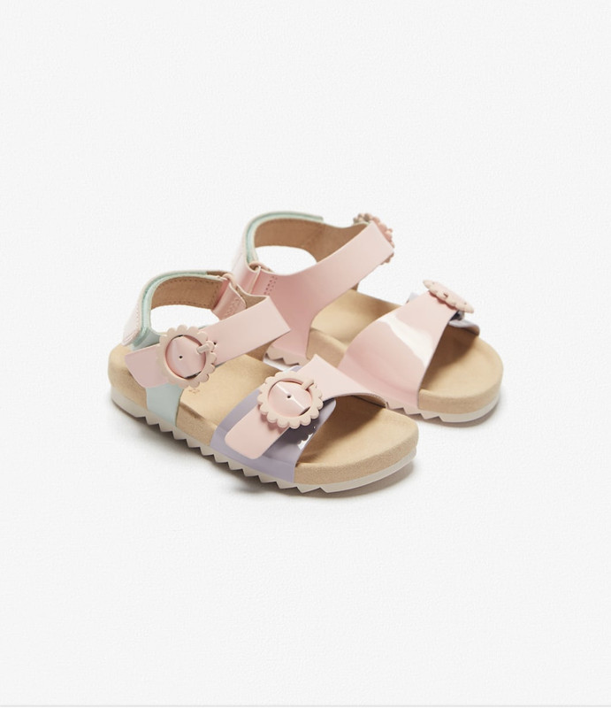 5D8F728C-CC4F-4A81-8BDF-F590E9CA297E