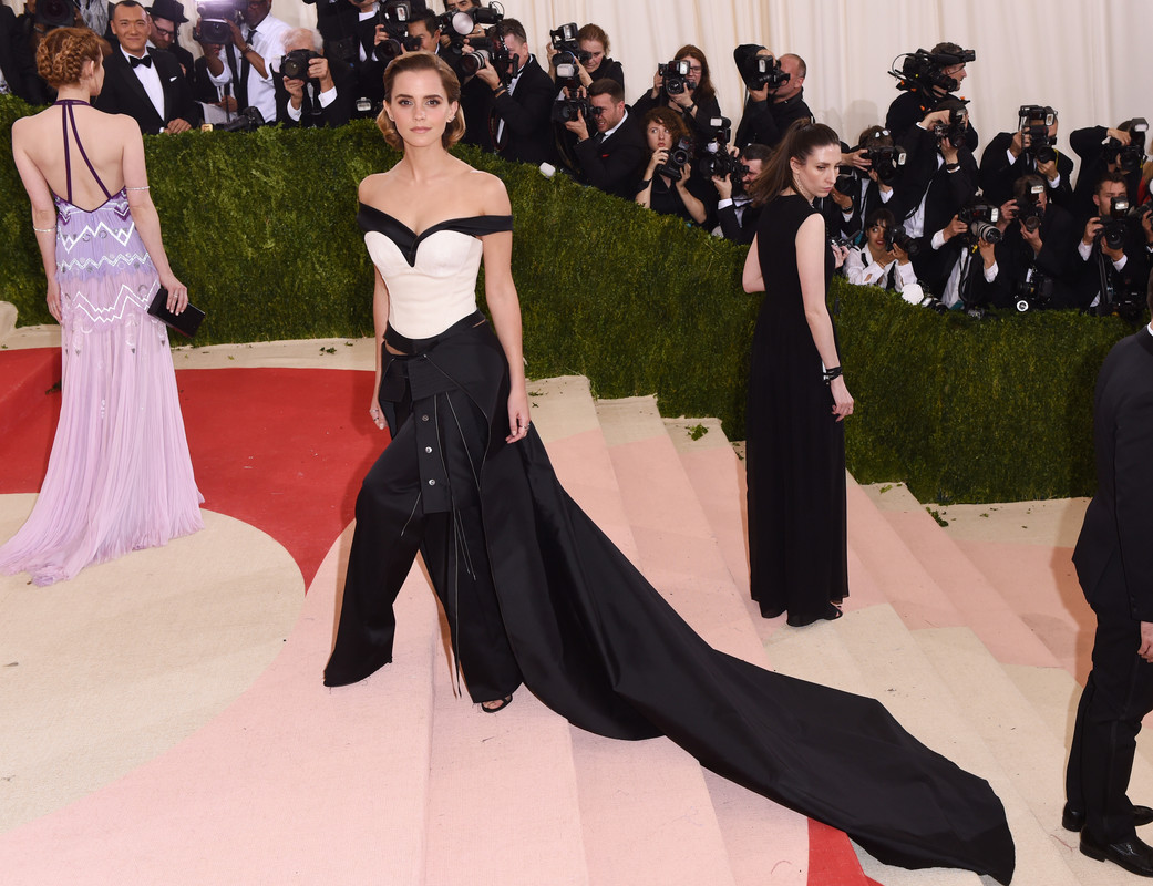 emmawatson-updates.com (315)