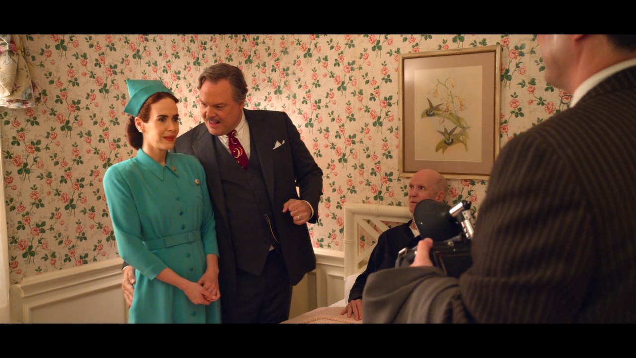 Ratched.S01E01.Pilot.1080p.NF.WEB-DL.DDP5.1.x264-KamiKaze.mkv_snapshot_41.16_[2020.09.18_11.10.53]