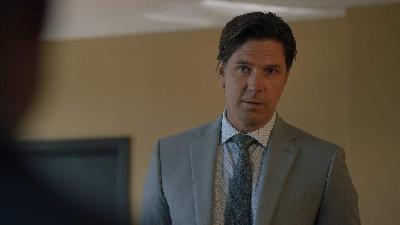 The.Rookie.S05E02.Labor.Day.1080p.10bit.AMZN.WEB-DL.DDP5.1.HEVC-Vyndros.mkv_snapshot_19.04_[2022.10.