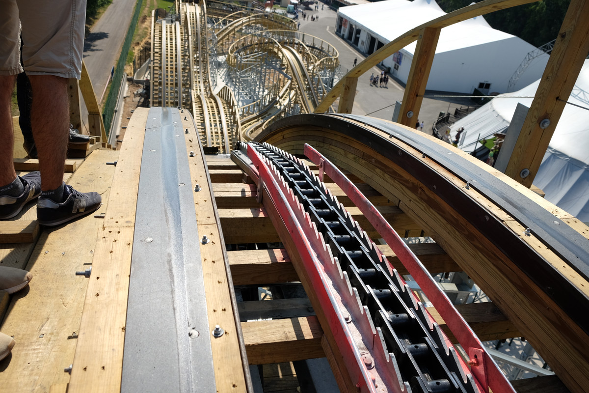 F1AC2ECD-3A9F-4C62-8EBA-DB849B6C83CC