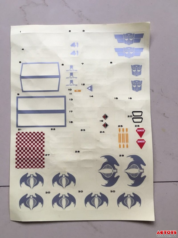 SDCC-2016-Transformers-vs-gijoe-box14