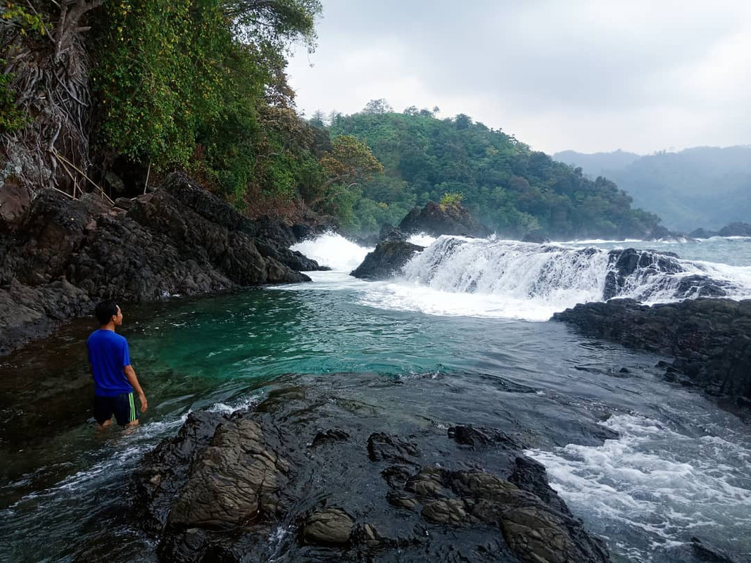 Teluk Kilauan Lampung
