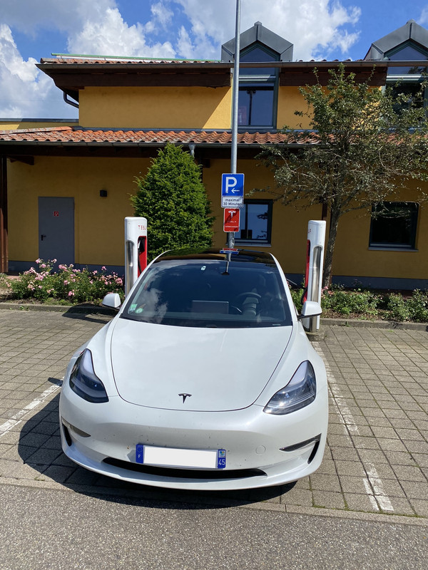 AA1872CD-8852-4400-BA48-5CB4FF203391