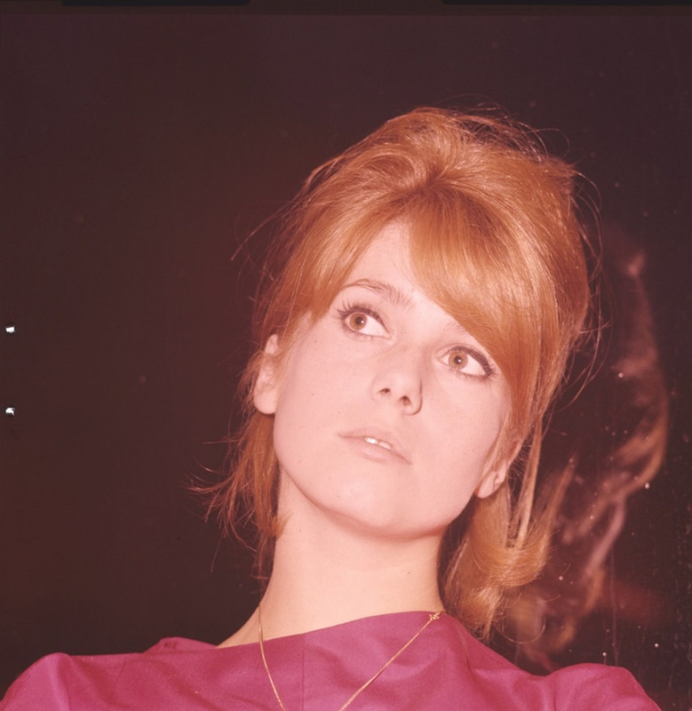 catherine_deneuve_me32