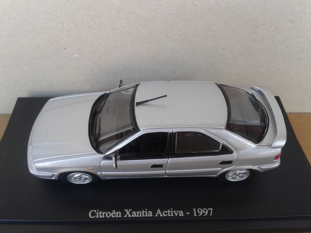 1997 Citroën Xantia V6 Activa (Universal Hobbies-nº 98 Passion Citroën) (1)