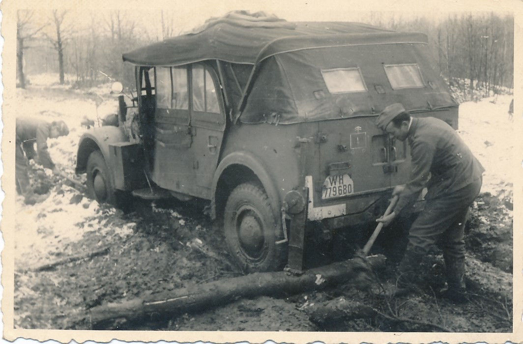 Kübelwagen Nummerschild WH - 779680
