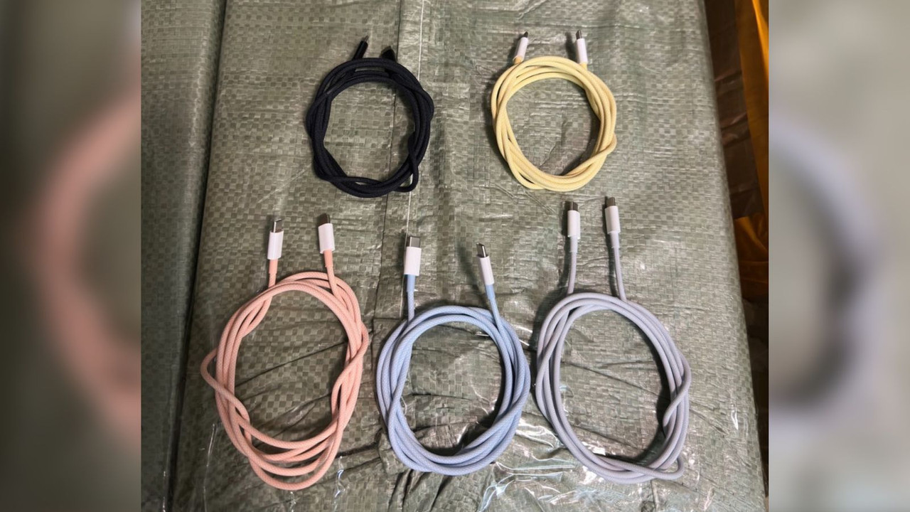 iphone-15-color-matched-cables