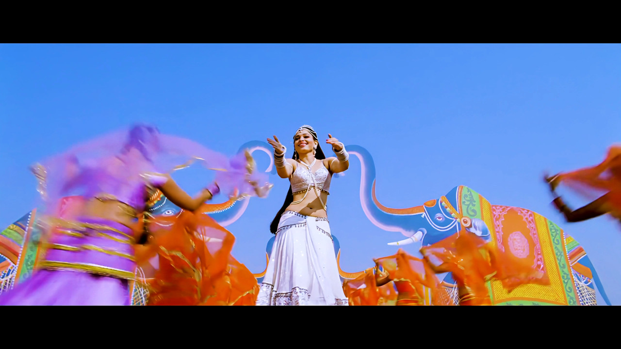 Tamanna Hot Song From Himmatwala Naino Main Sapna 4K (Best Quality).mp4_snapshot_01.49_[2021.04.05_1