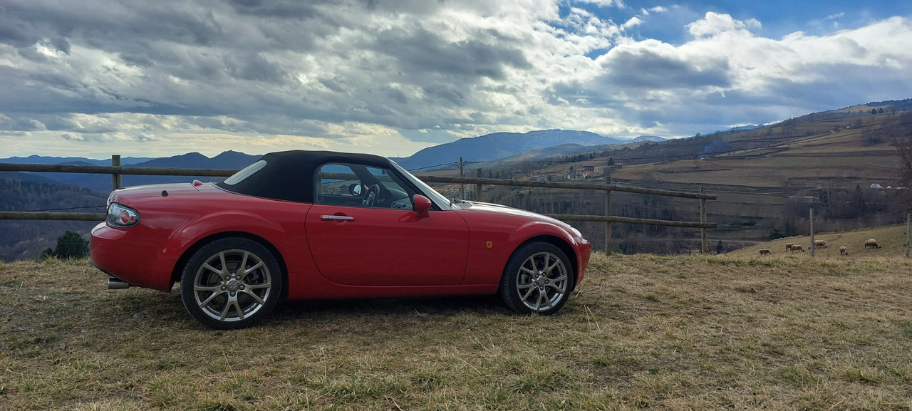 10AA4AE4-08F4-458E-BAE3-878505F2C390