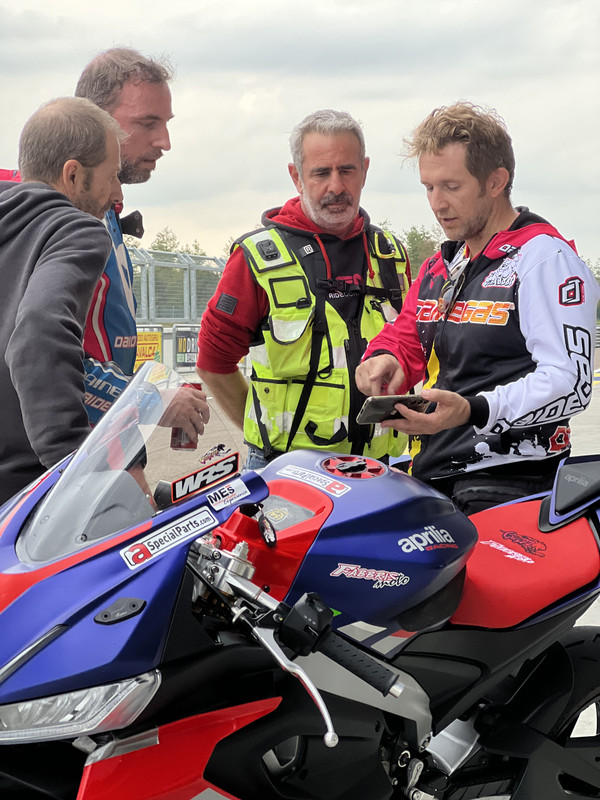 4AA25B71-618C-46B9-8B15-EB35A6BA56DC