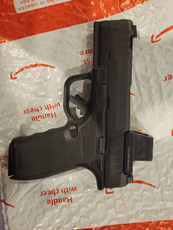 16704291699745603474551346736995