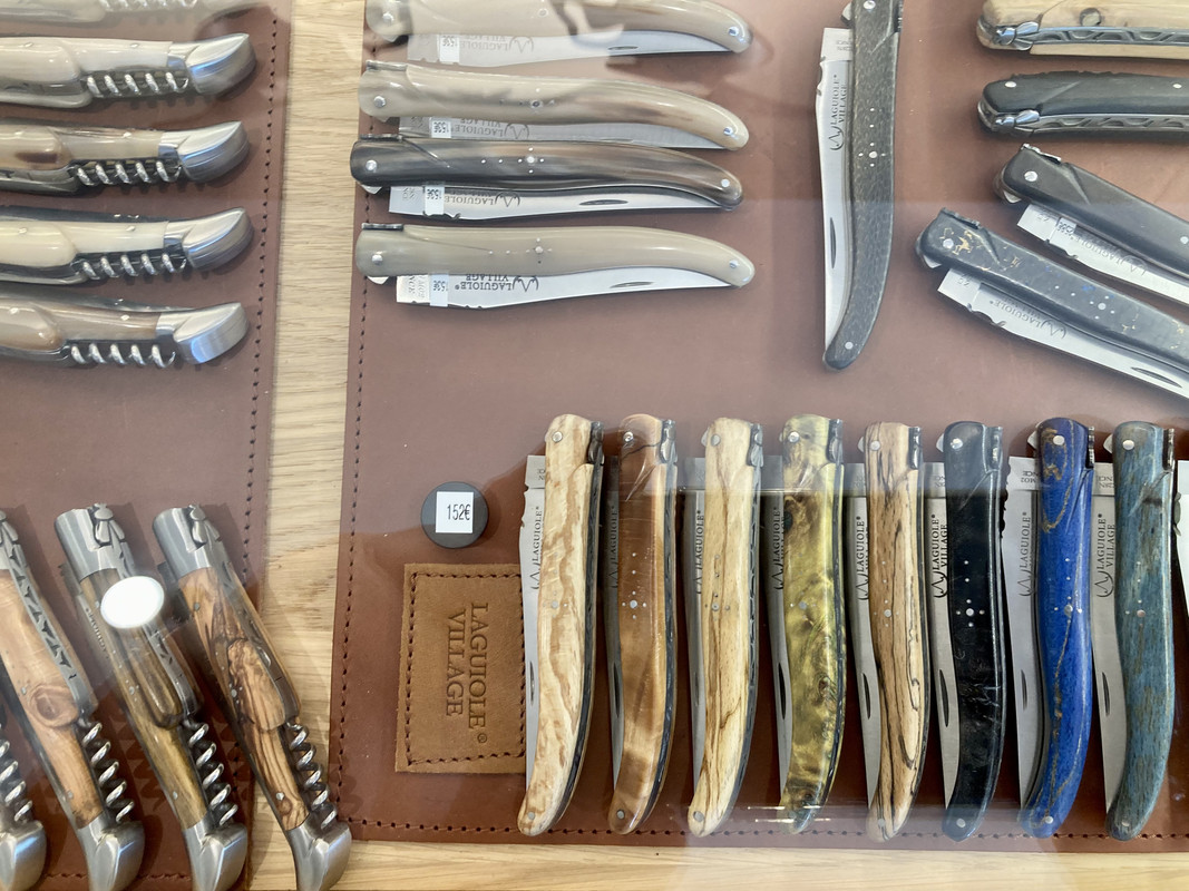 17A17FAD-E3D5-4B27-96D8-9BB770F1A895