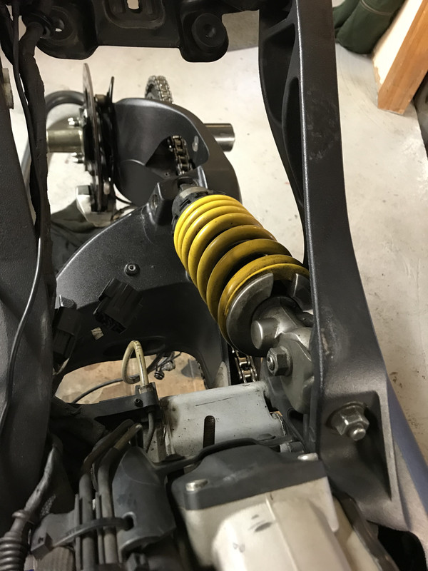 92479366-8301-49DE-84A6-C52048F760D8