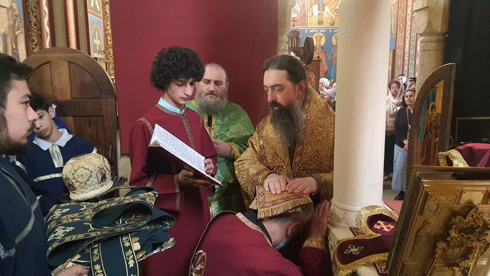 მღვდლად კურთხევა (2)