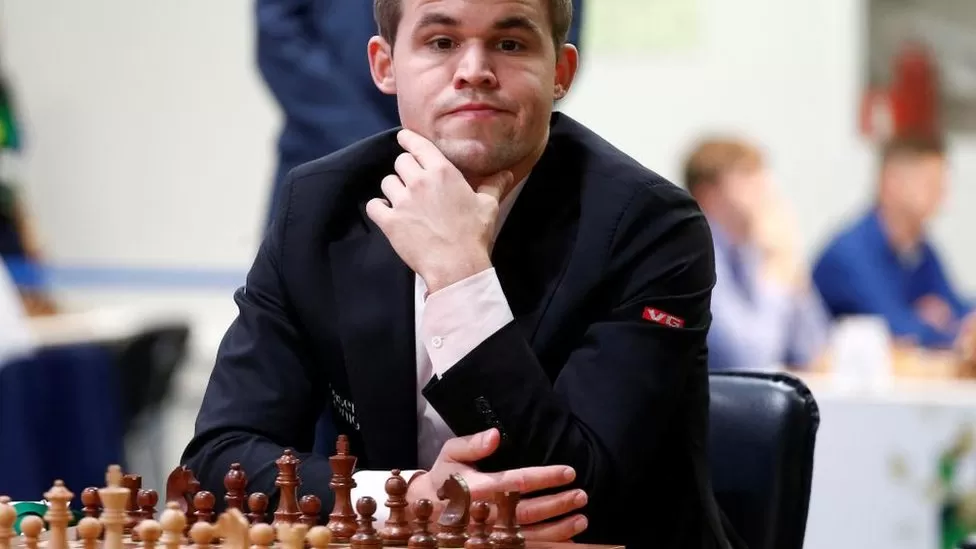 126828004-carlsen-jpg