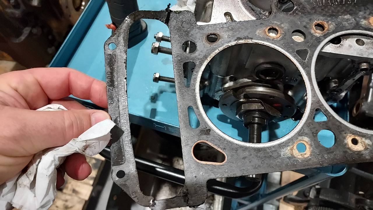 DC8ED3D8-7DF6-4E72-99FB-508DE4402EF7