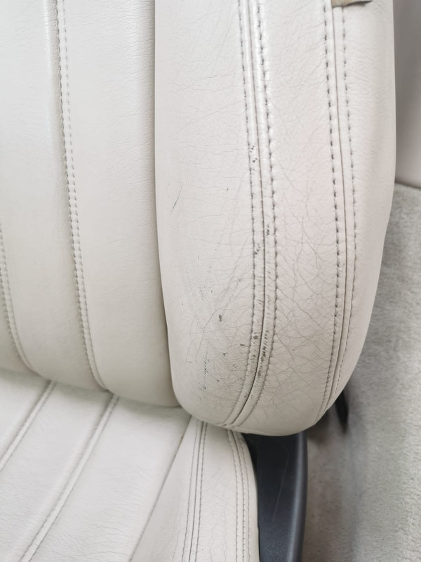 F7EBAEA8-5168-4BE5-98B5-E37F8BEDA7E6